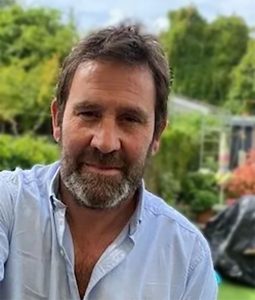 Oliver Newton Hypnotherapist