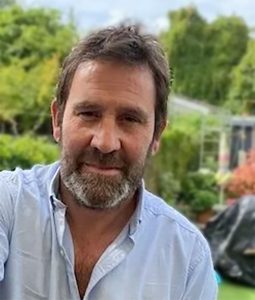 Oliver Newton Hypnotherapist